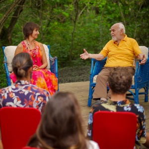 Janis Roze no Búzios Espiritualidade